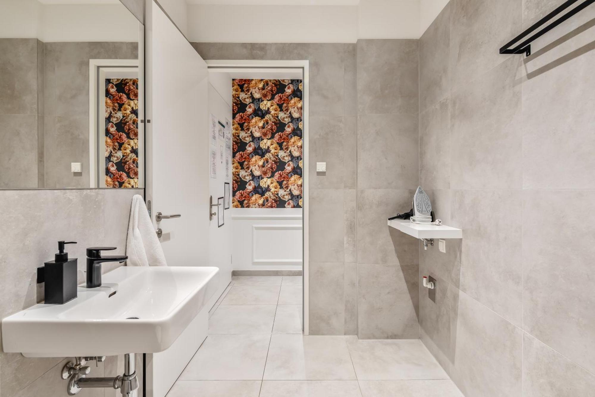 Stylish Flower Power Studio - Close To City Center & Public Transport - Ac & Wifi Wiedeń Zewnętrze zdjęcie